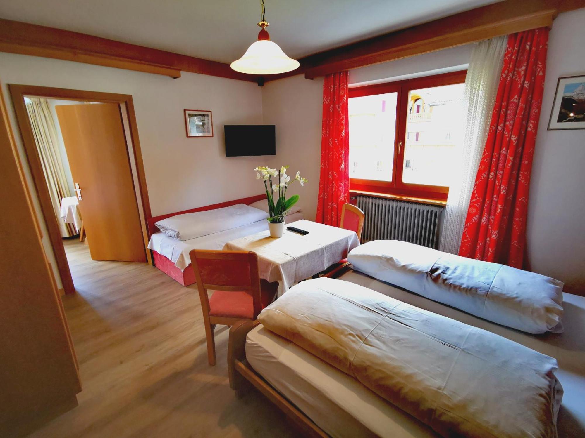 Bed and Breakfast Garni Gabrieli Corvara In Badia Habitación foto